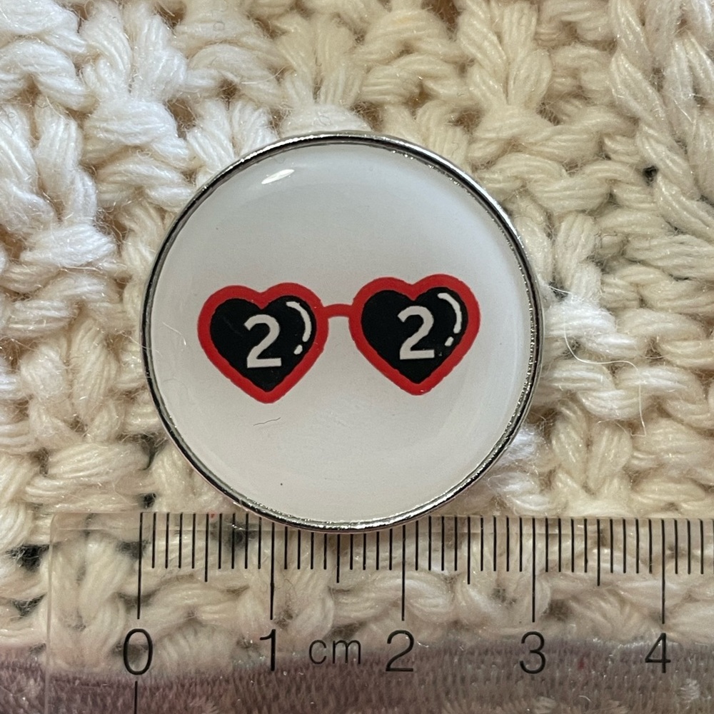 🌟3/$21🌟 Feeling 22?
